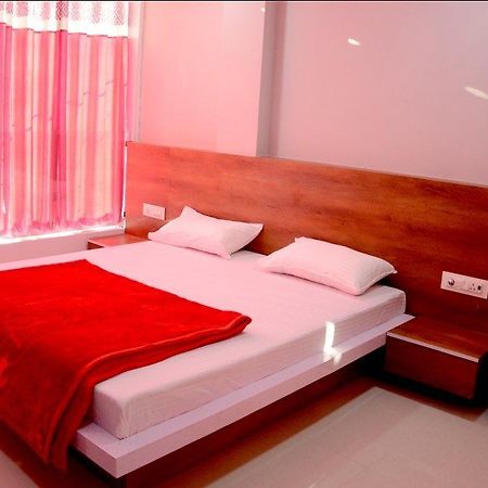 Hotel Tathastu Ujjain Luaran gambar